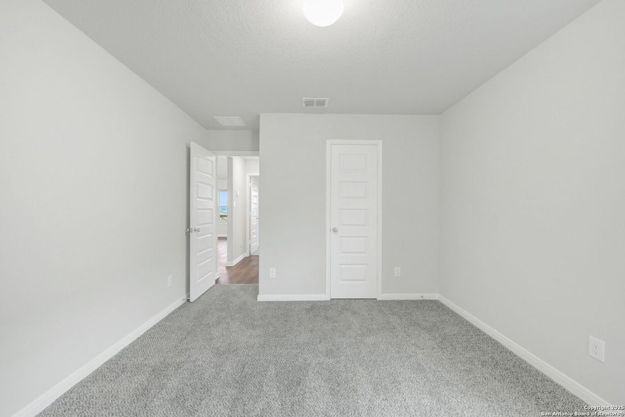 Spacious, unfurnished interior of a new home in Paloma Park, Converse (Image 17).