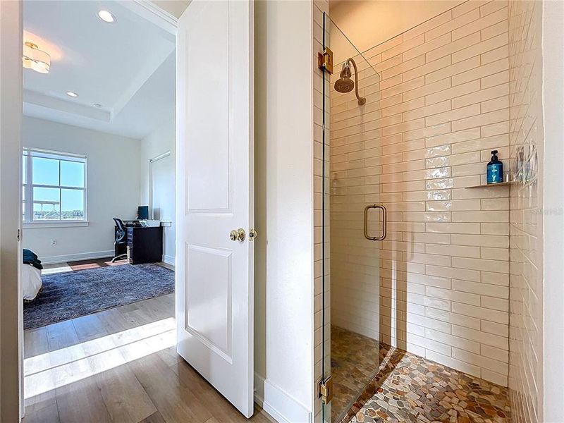 Furnished interior view inside a new home in , Plant City (Image 16).