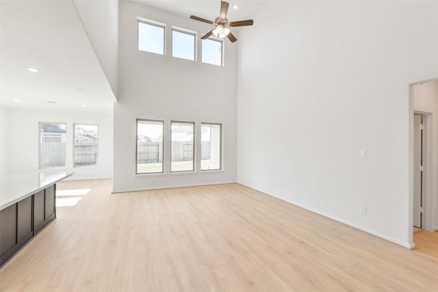 Spacious, unfurnished interior of a new home in Stone Creek Ranch, Hockley (Image 42).