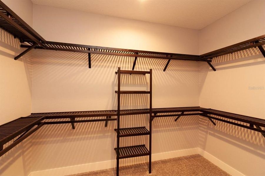 Spacious, unfurnished interior of a new home in , Dunnellon (Image 18).