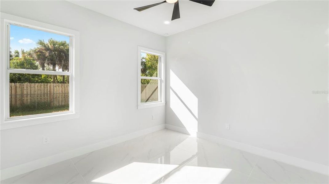 Spacious, unfurnished interior of a new home in , Naples (Image 35).