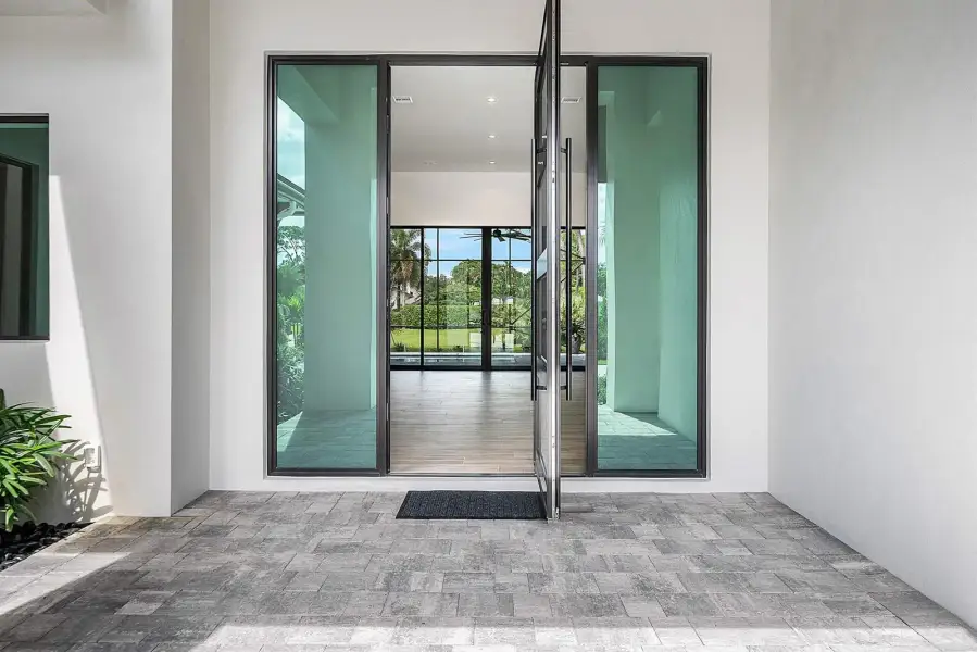 Entrance-Pivot Door Entrance-Pivot Door