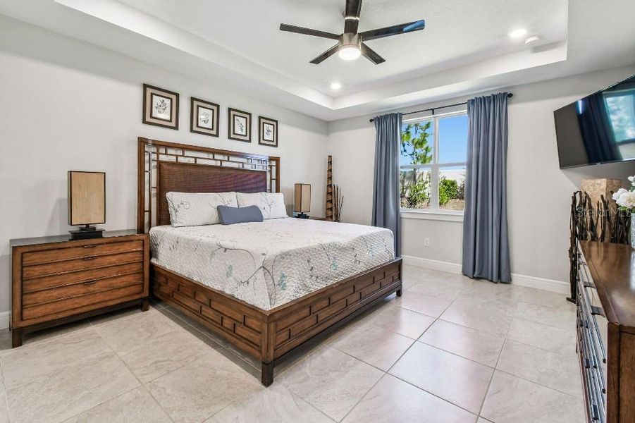 Furnished interior view inside a new home in , Land O' Lakes (Image 10).