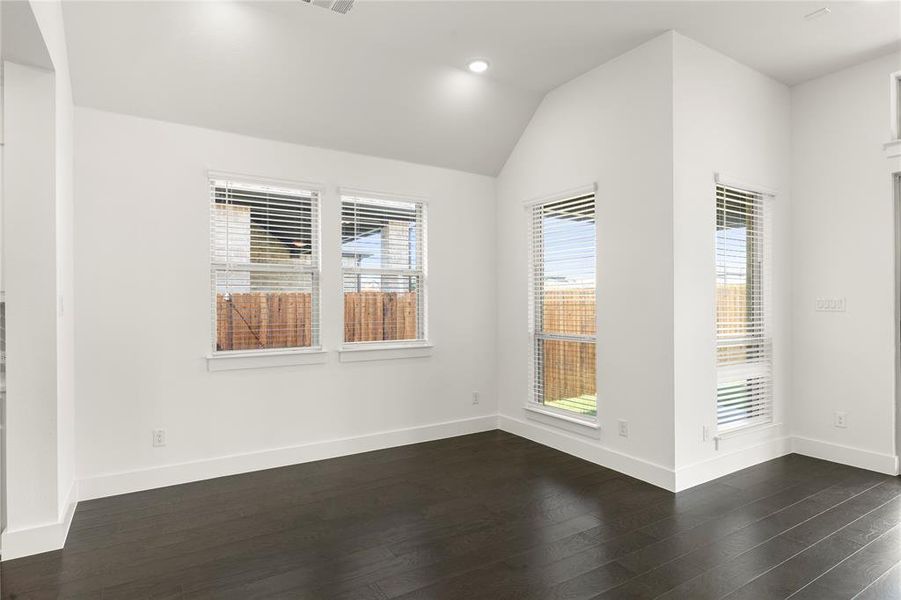 14. 2412 Belmont - Dining 14. 2412 Belmont - Dining