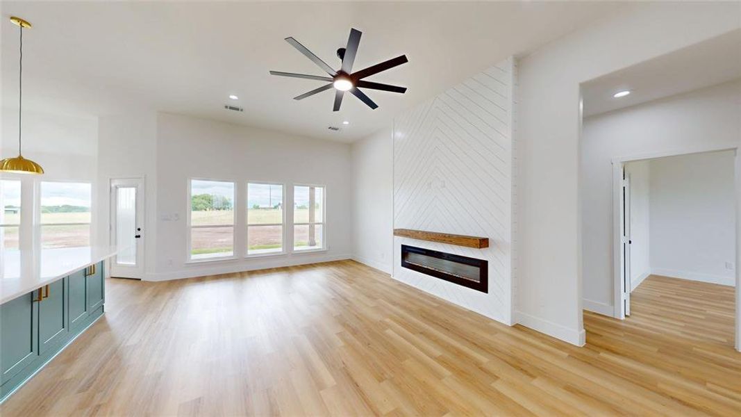 Spacious, unfurnished interior of a new home in , Greenville (Image 23).