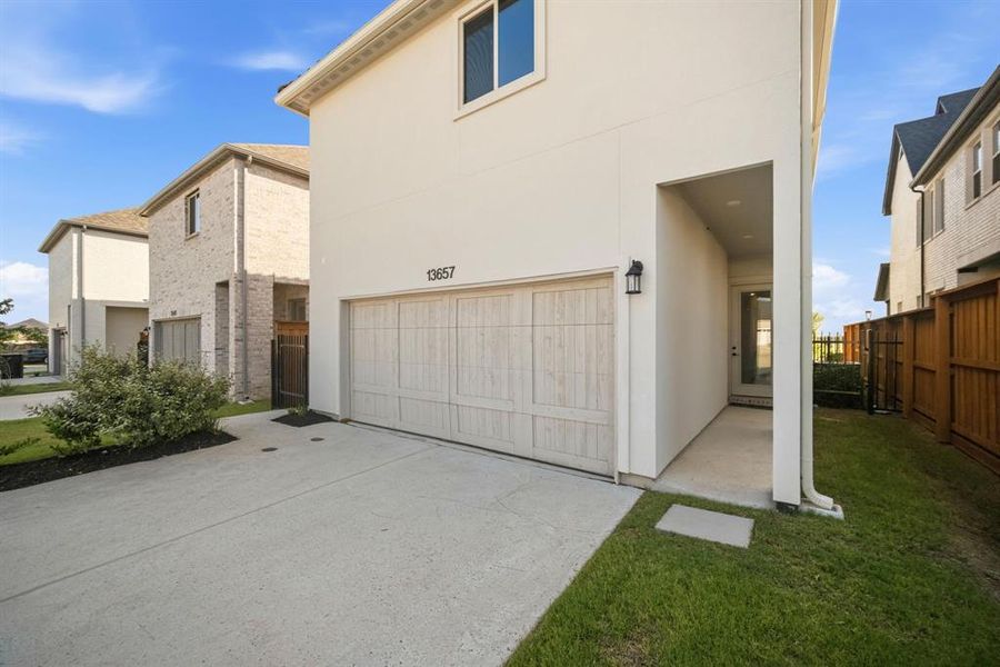 Exterior details and patio area of a home in Fields Villas - Darling Homes, Frisco (Image 28).