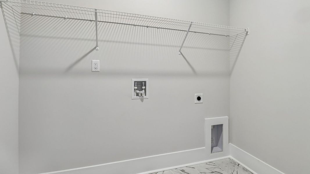 Spacious, unfurnished interior of a new home in Livingston Woods, Irmo (Image 12).