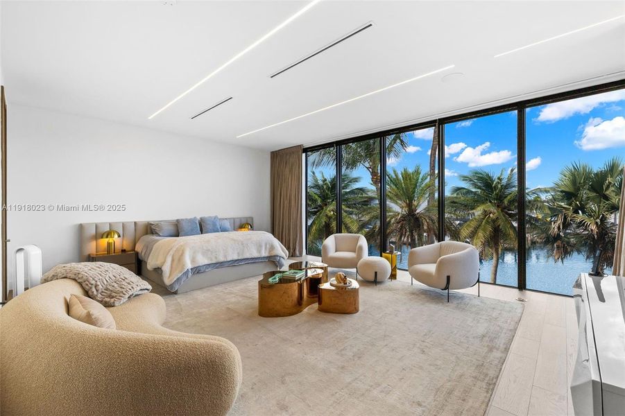 Image 74 of a home in .