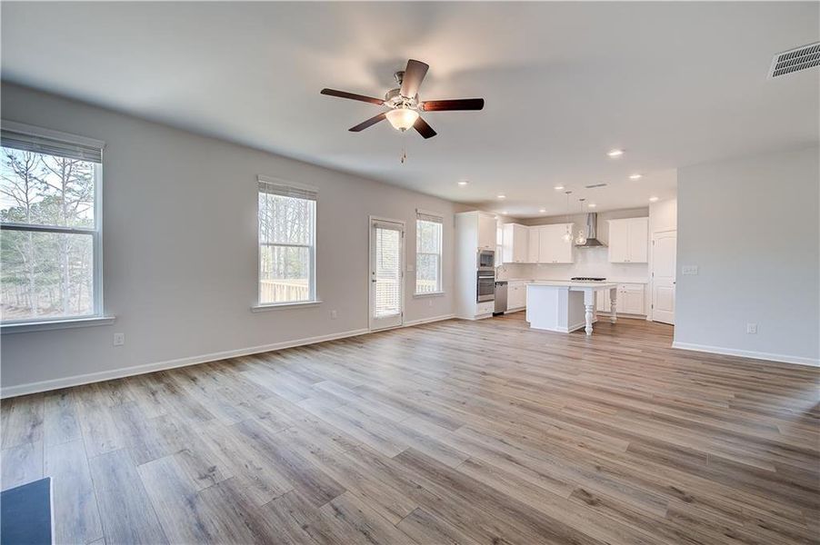 Spacious, unfurnished interior of a new home in Hamilton Lakes, Lawrenceville (Image 21). Spacious, unfurnished interior of a new home in Hamilton Lakes, Lawrenceville (Image 21).