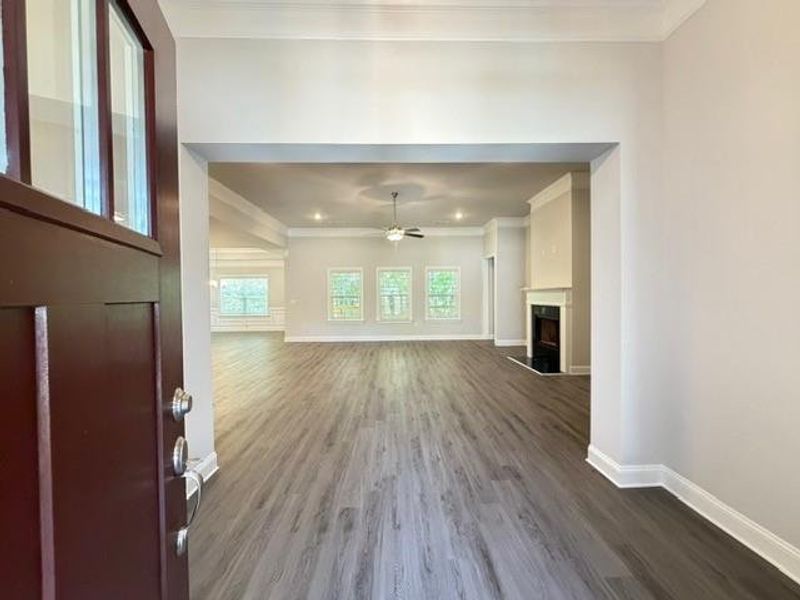 Spacious, unfurnished interior of a new home in Tuscany Hills, Douglasville (Image 15).