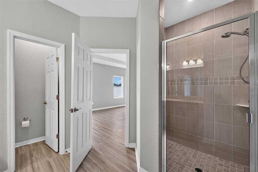 Furnished interior view inside a new home in , Davenport (Image 6).