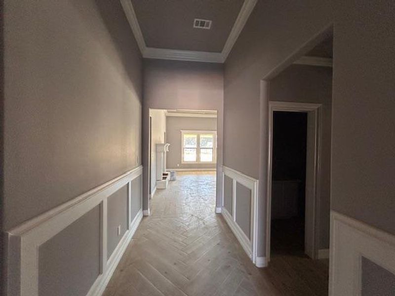 Spacious, unfurnished interior of a new home in , Beaumont (Image 5).