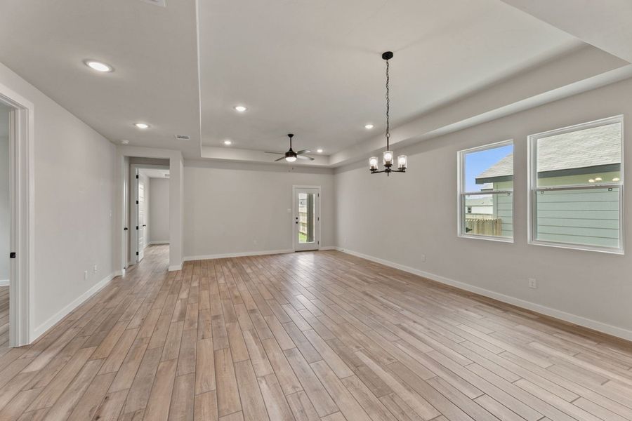 Representative unfurnished interior of a home built from the Pecos by Hakes Brothers in Veranda Designer, San Antonio (Image 20).