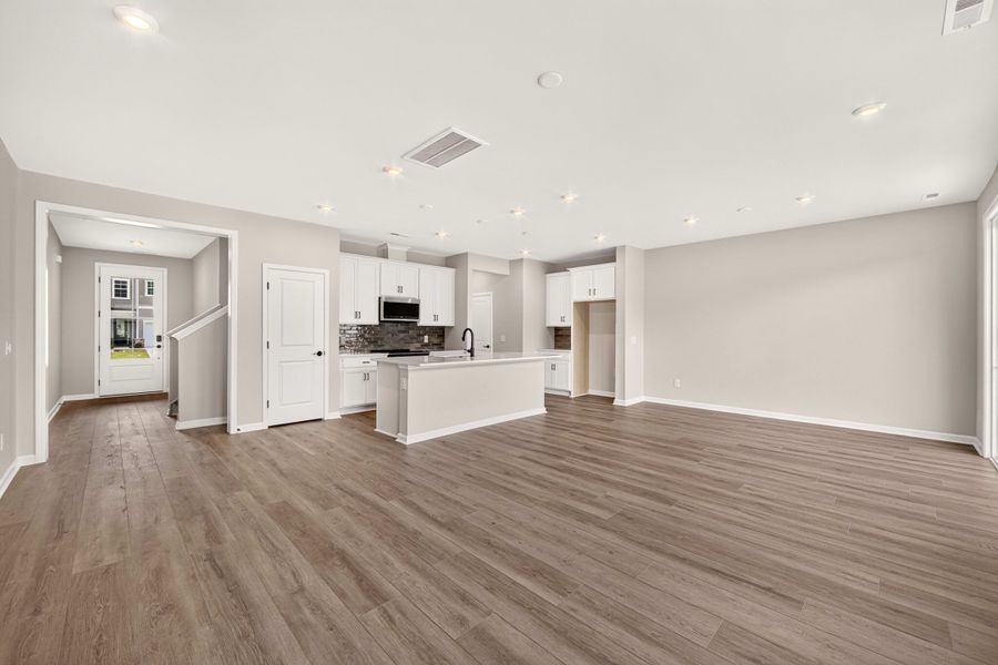 Spacious, unfurnished interior of a new home in Millstone, Cramerton (Image 19). Spacious, unfurnished interior of a new home in Millstone, Cramerton (Image 19).