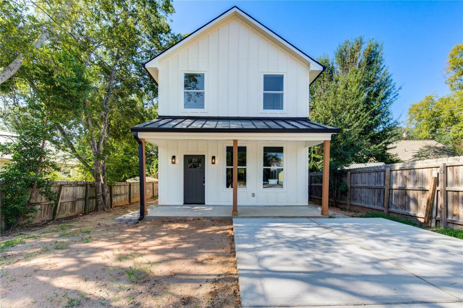 Front exterior of a new home in , Bellville, TX, highlighting curb appeal (Image 24).