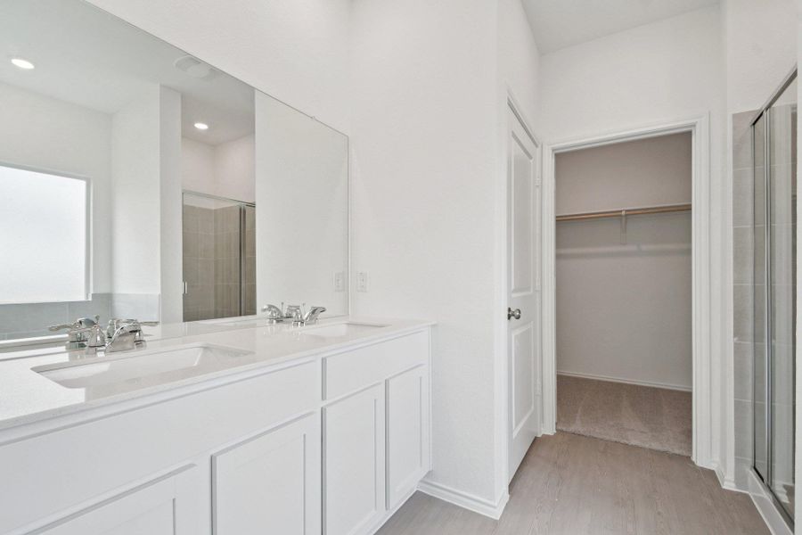 Furnished interior view inside a new home in Clayton Ranch, Copperas Cove (Image 12).