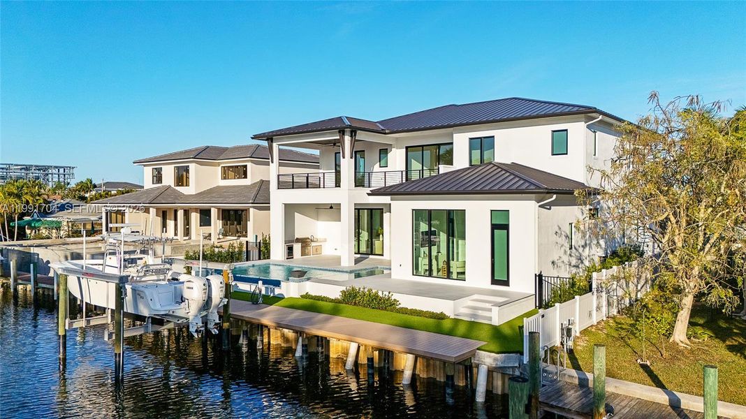 Exterior details and patio area of a home in , Palm Beach Gardens (Image 26).