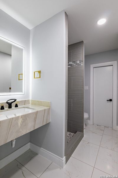 Furnished interior view inside a new home in , Harlingen (Image 18).