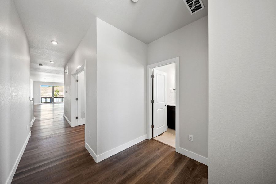 Spacious, unfurnished interior of a new home in Trumark Homes at Tanterra, Parker (Image 16). Spacious, unfurnished interior of a new home in Trumark Homes at Tanterra, Parker (Image 16).