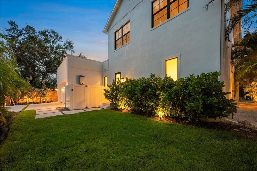 Image 40 of a home in .