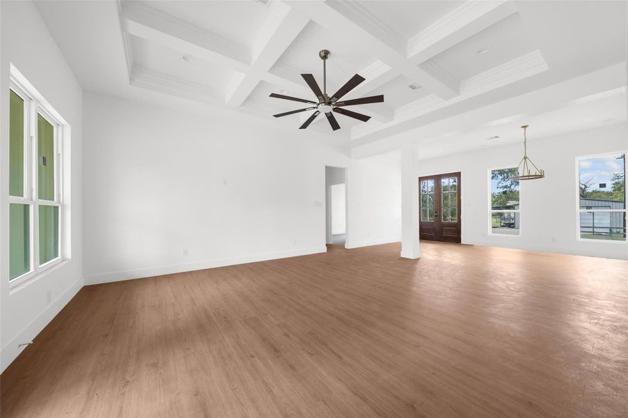 Spacious, unfurnished interior of a new home in , Hempstead (Image 17).