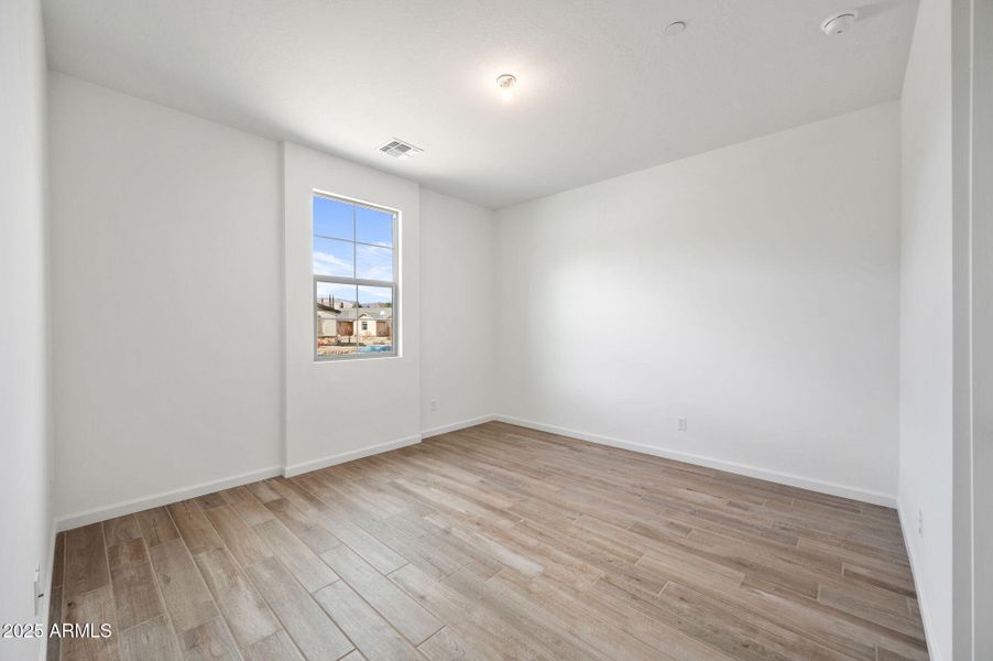 21-Bedroom-2 21-Bedroom-2