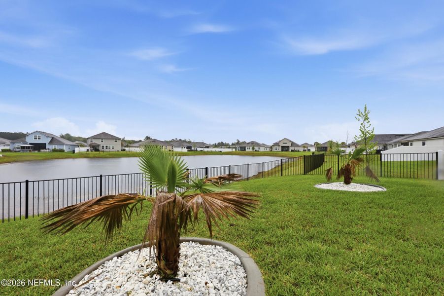 Community amenities in Cross Creek, Green Cove Springs (Image 40).