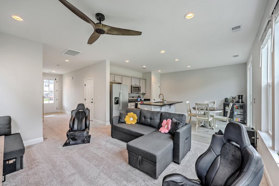 Image 32 of a home in .