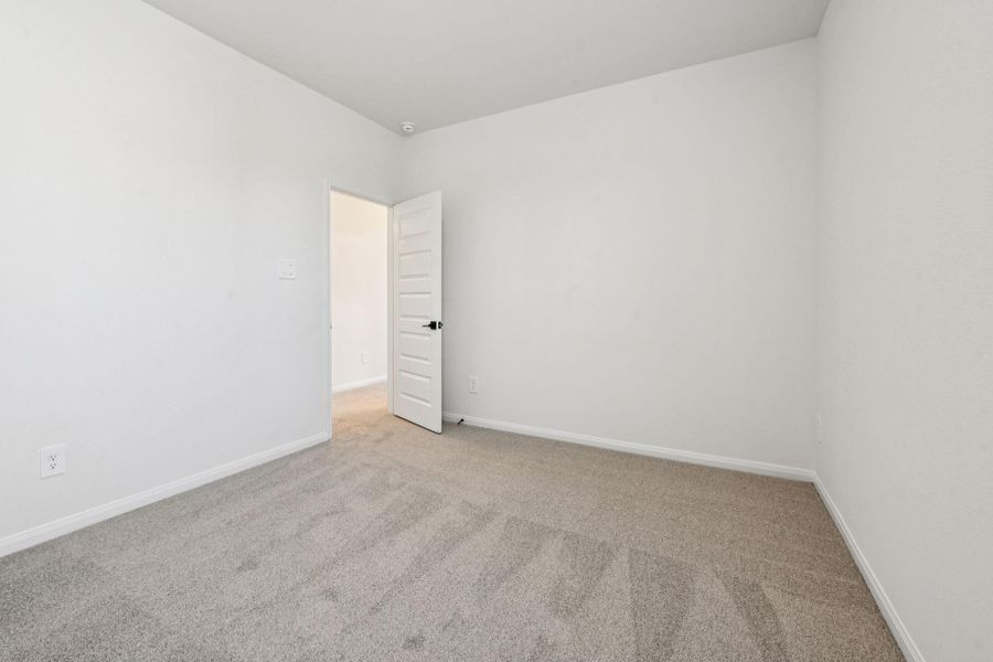 Spacious, unfurnished interior of a new home in Pinewood Trails - Luxe Series, Atascocita (Image 31). Spacious, unfurnished interior of a new home in Pinewood Trails - Luxe Series, Atascocita (Image 31).