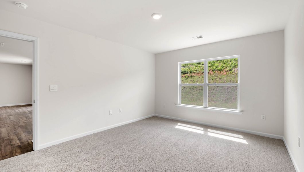 Spacious, unfurnished interior of a new home in Lakestone, Woodruff (Image 21). Spacious, unfurnished interior of a new home in Lakestone, Woodruff (Image 21).