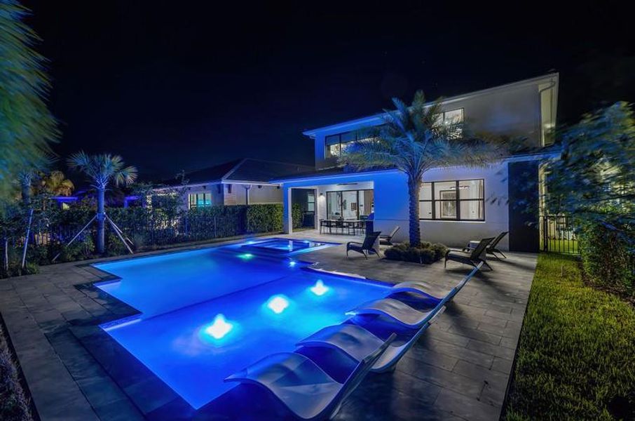 Exterior details and patio area of a home in , Palm Beach Gardens (Image 4). Exterior details and patio area of a home in , Palm Beach Gardens (Image 4).