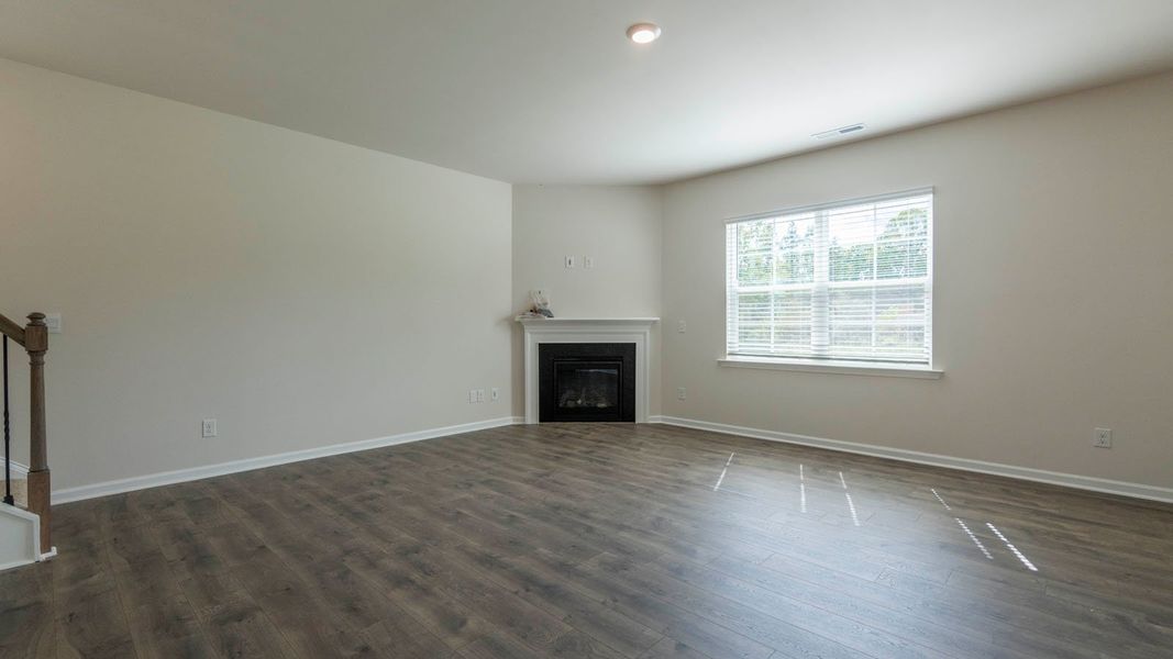 Spacious, unfurnished interior of a new home in The Landing at Summerhaven, Mebane (Image 12).