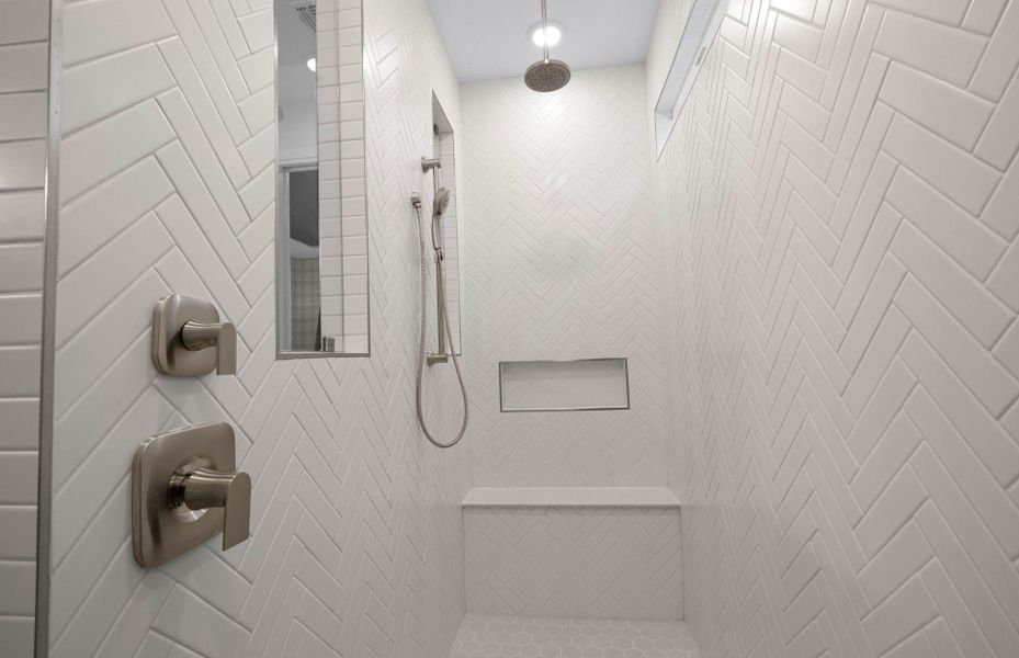 Representative interior finishes for a home built from the Stellar by Del Webb in Del Webb Austin at Lost Pines, Bastrop (Image 23).