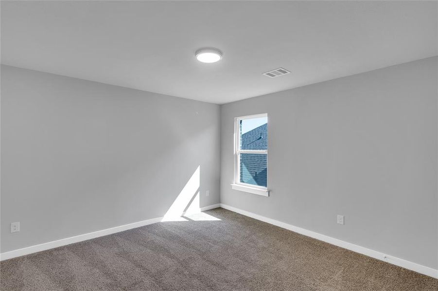 Spacious, unfurnished interior of a new home in Mercer Meadows, Royse City (Image 20). Spacious, unfurnished interior of a new home in Mercer Meadows, Royse City (Image 20).