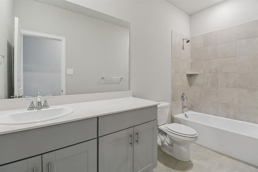 Furnished interior view inside a new home in Southridge - Signature Series, McKinney (Image 12). Furnished interior view inside a new home in Southridge - Signature Series, McKinney (Image 12).