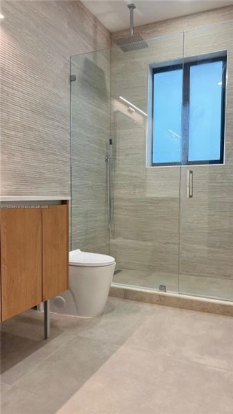 Furnished interior view inside a new home in , Fort Lauderdale (Image 13).