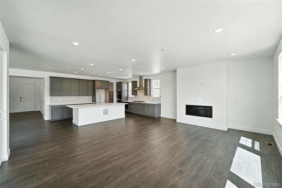 3418 Backdrop Court ~ Ready Now!