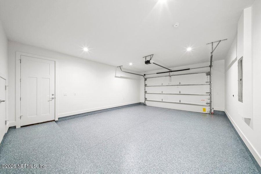 Spacious, unfurnished interior of a new home in , Atlantic Beach (Image 42).