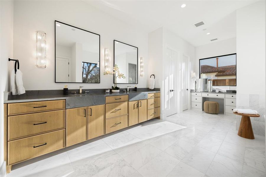 Furnished interior view inside a new home in , Dallas (Image 8).