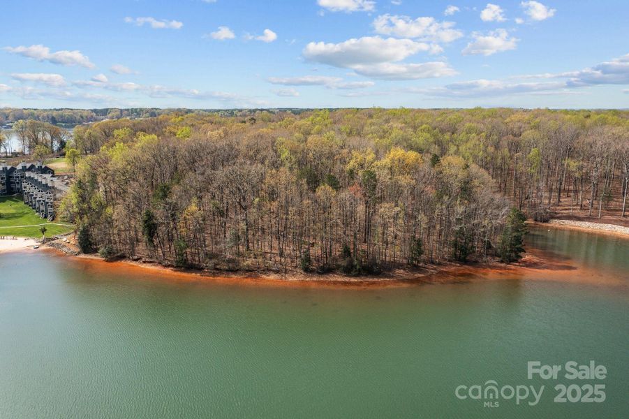 Image 7 of a home in . Image 7 of a home in .