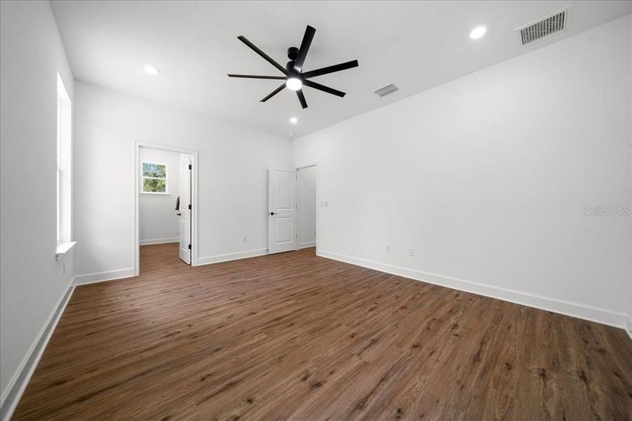Spacious, unfurnished interior of a new home in , Weeki Wachee (Image 25). Spacious, unfurnished interior of a new home in , Weeki Wachee (Image 25).