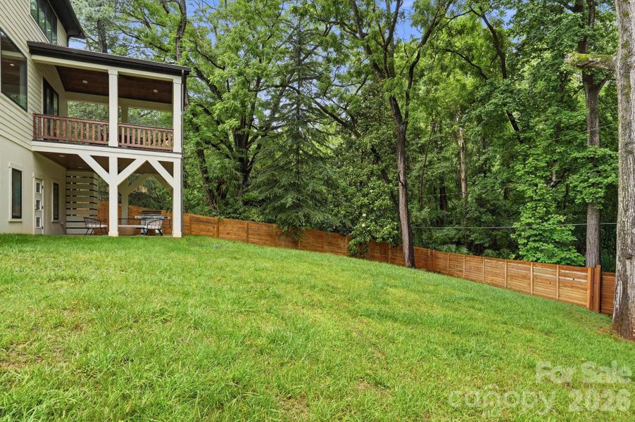 Exterior details and patio area of a home in , Charlotte (Image 4).