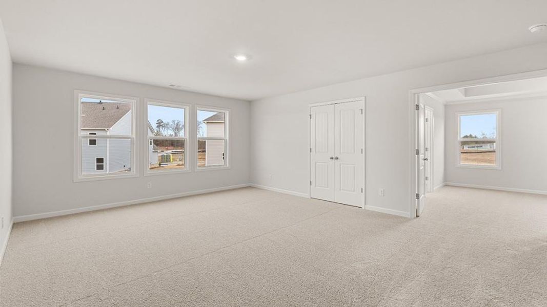 Spacious, unfurnished interior of a new home in Butner Estates, South Fulton (Image 21).