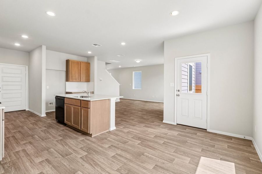Furnished interior view inside a new home in Edgebrooke, Pflugerville (Image 10).