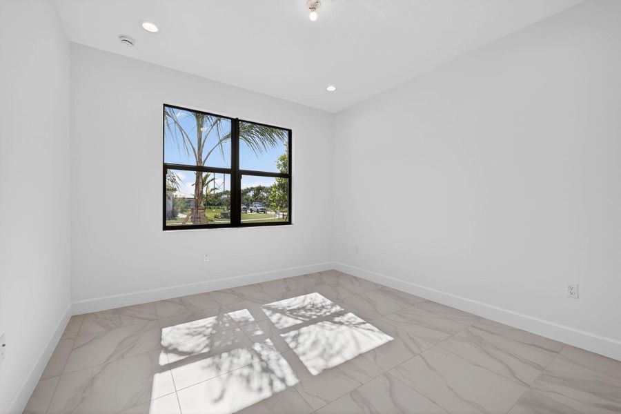 24-web-or-mls-3A5A9268 24-web-or-mls-3A5A9268