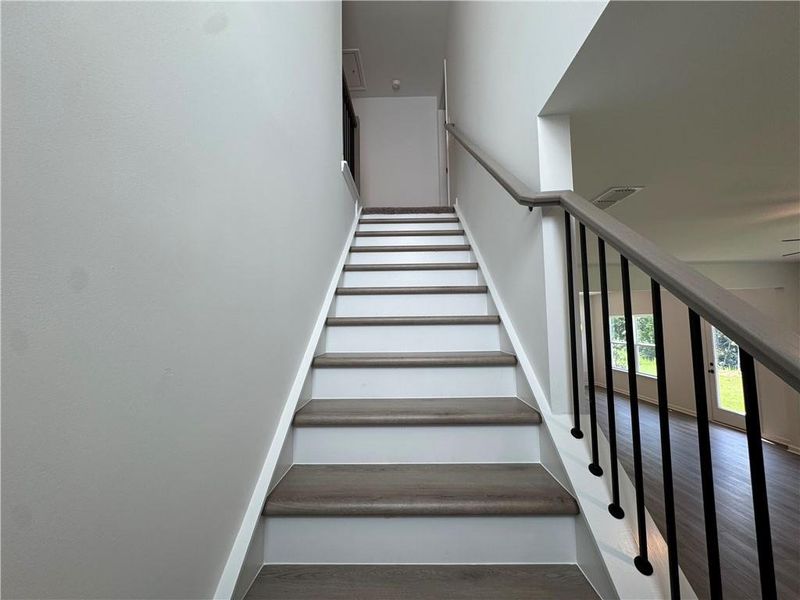 Spacious, unfurnished interior of a new home in Creekside, Dawsonville (Image 47).