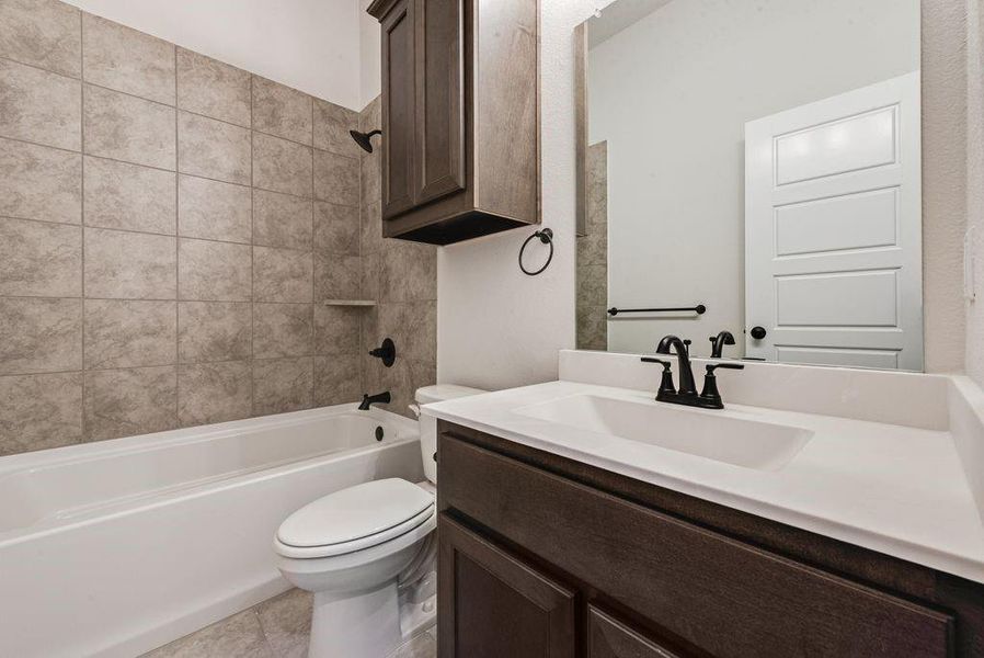 El Dorado-Concept 1849--261 Coronado Court-Bath 2-Risewell Homes