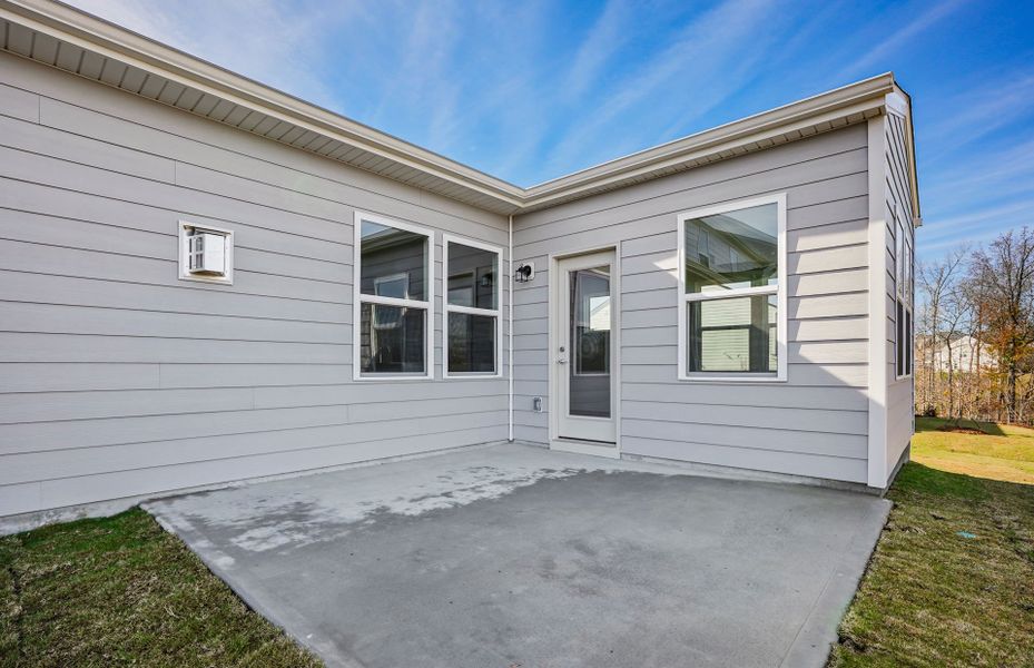 Representative exterior details of a home built from the Kirby by Pulte Homes in Wimberly, Willow Spring (Image 3).