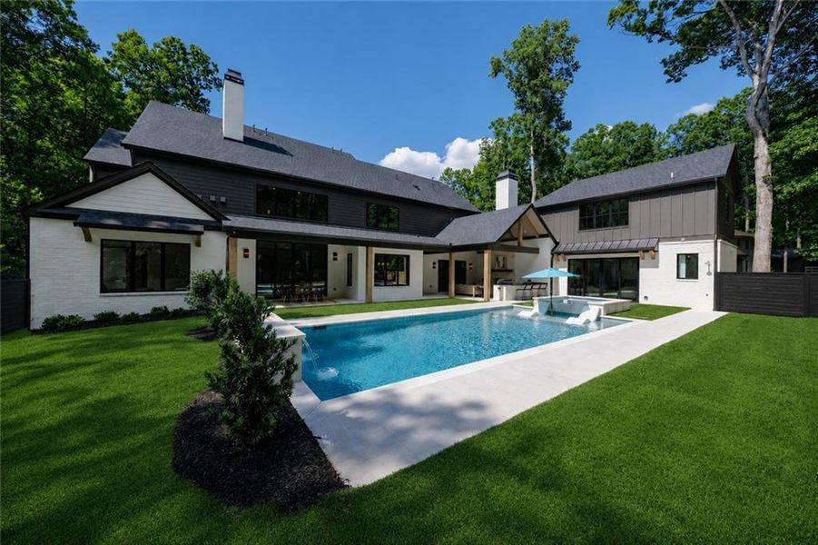 Exterior details and patio area of a home in , Alpharetta (Image 29).