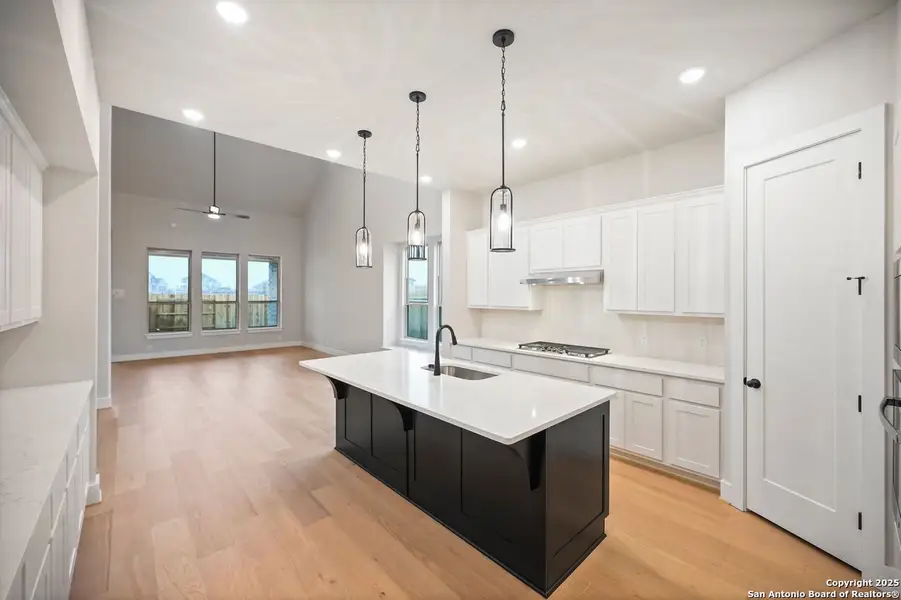 Furnished interior view inside a new home in Homestead, Schertz (Image 5).